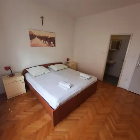 Nuic 748 Guest house 3*